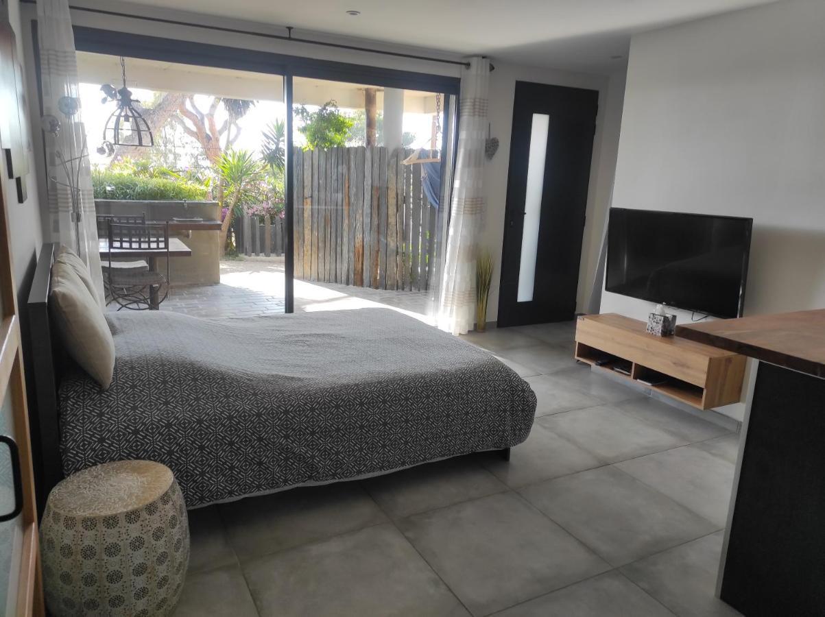 Studio Villa Le M Six-Fours-les-Plages Exterior photo